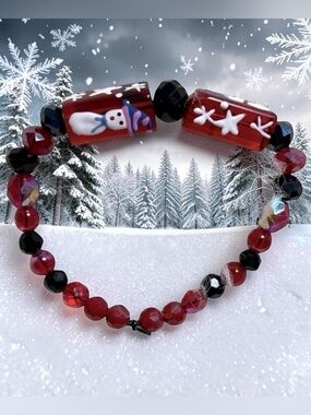 🎄 Handmade Beaded Christmas Snowman Red/ Black Stretch Bracelet